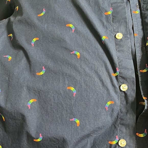 Banana republic, short sleeve button down pride shirt - Picture 3 of 4